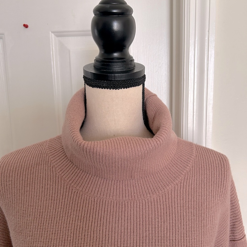 Free People Structured Knit Oversized Tunic Sweater in Dusty Mauve - Picture 4 of 13